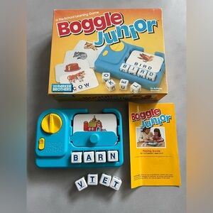 BOGGLE JUNIOR GAME - 1988 Parker Brothers